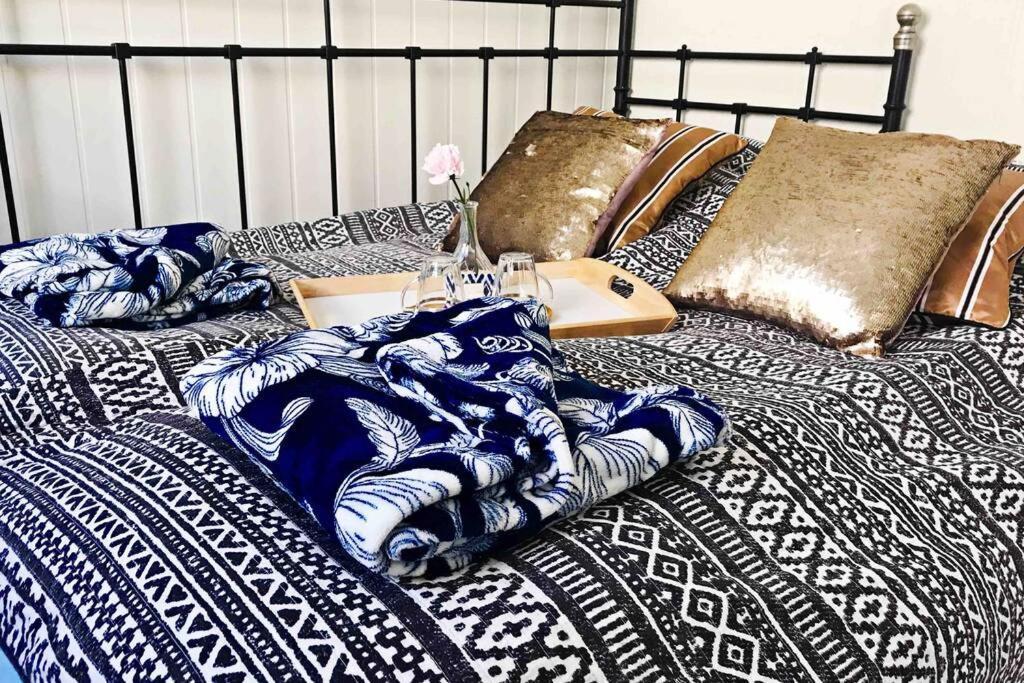 Brightside Apartment - We Share A Passion For Hospitality